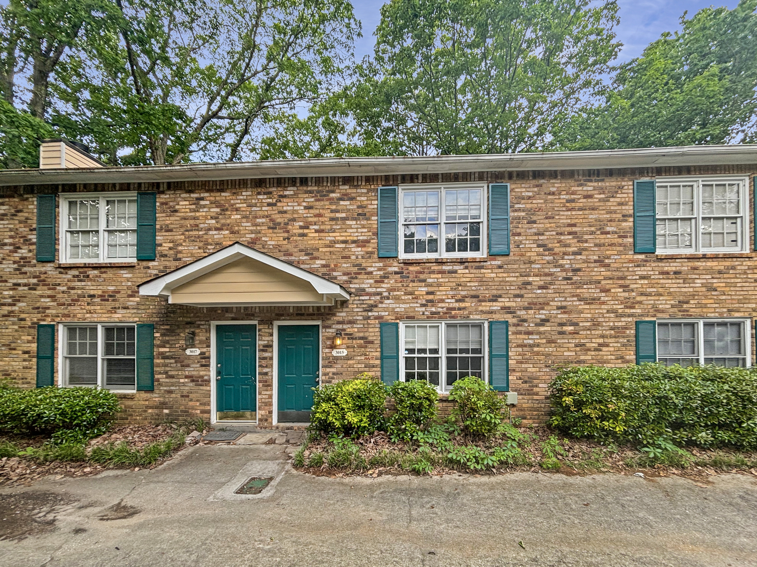 3015 Spruce Circle