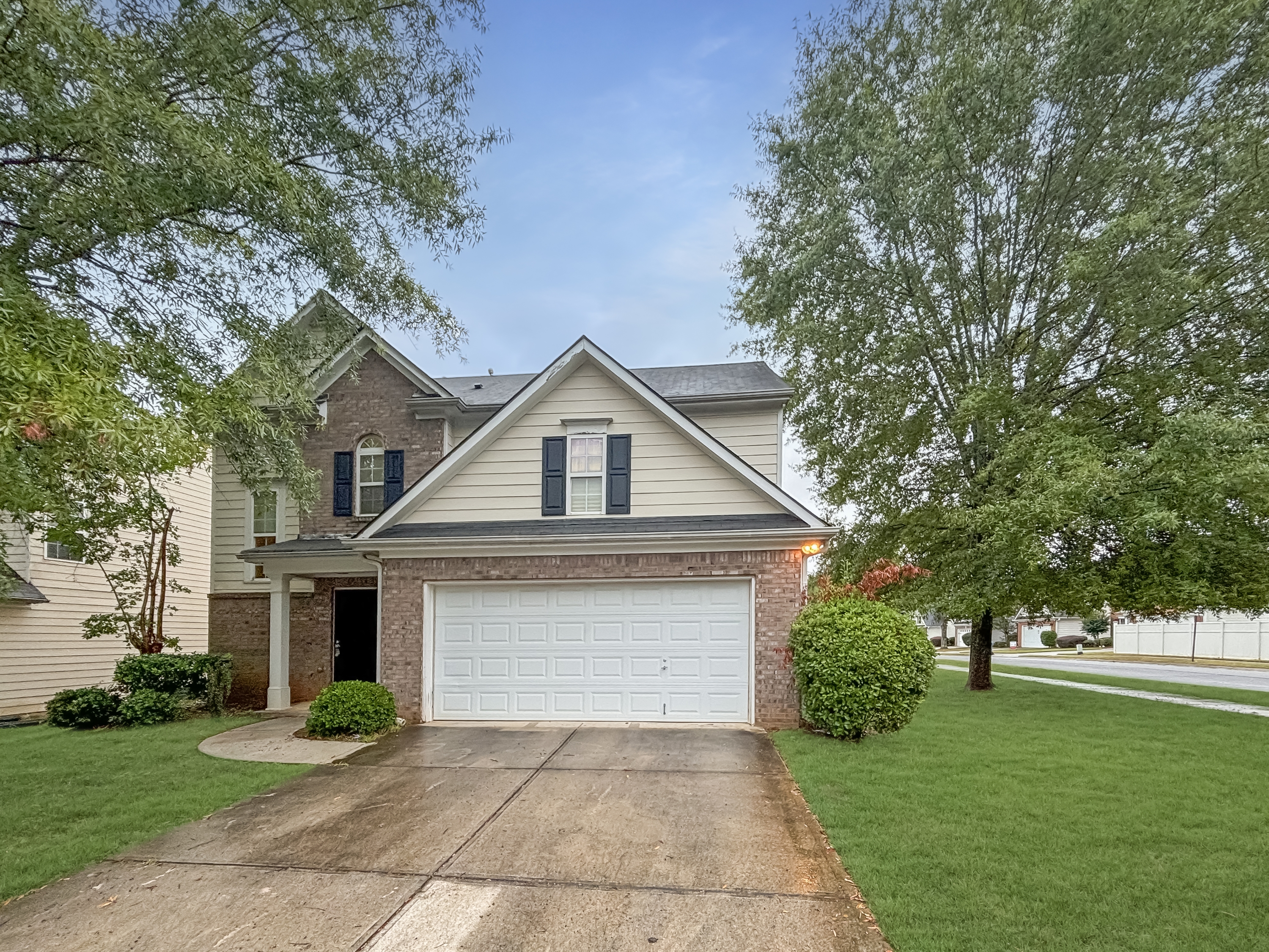 4324 Grant Forest Circle
