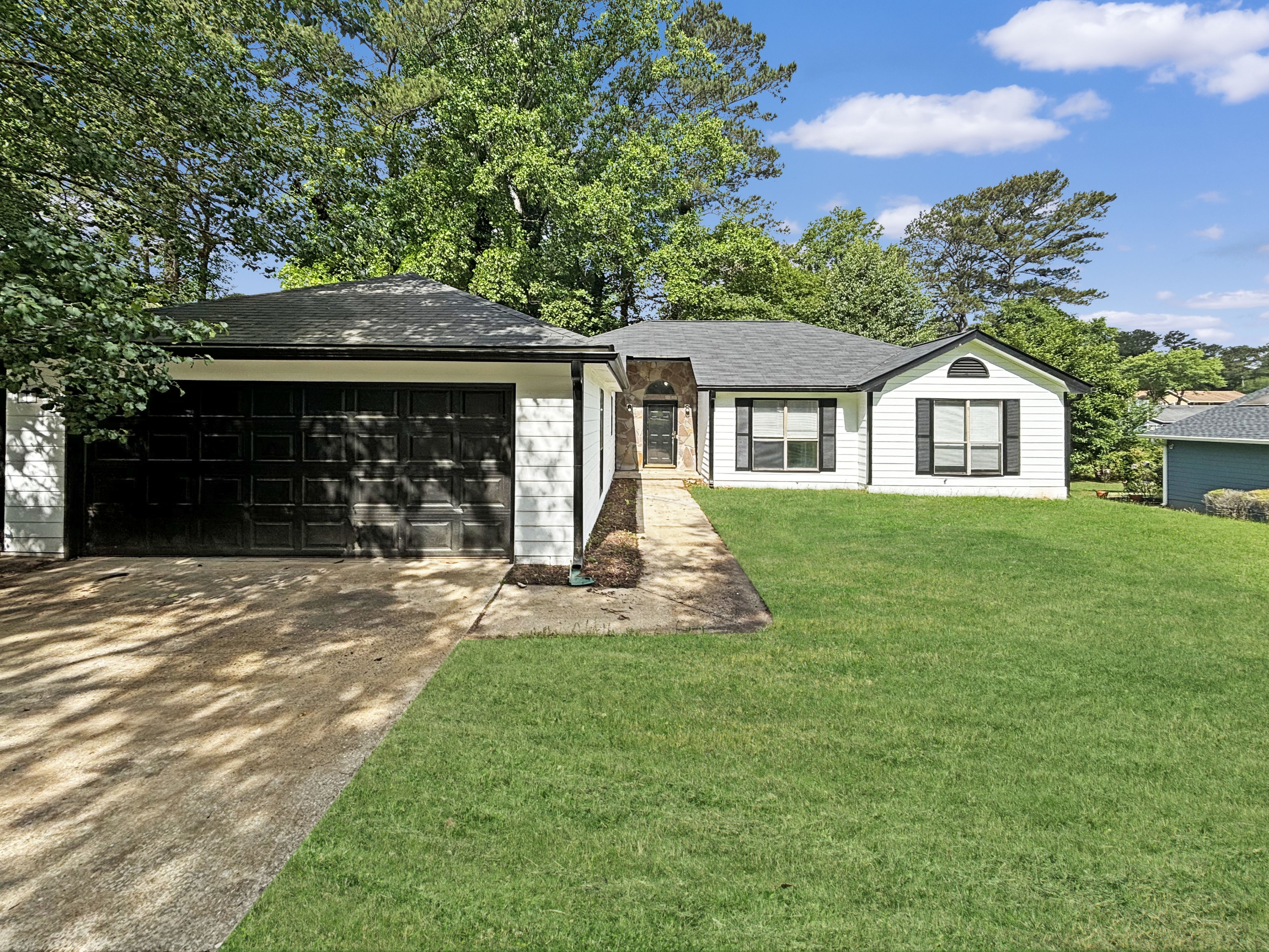 9032 Gardener Dr