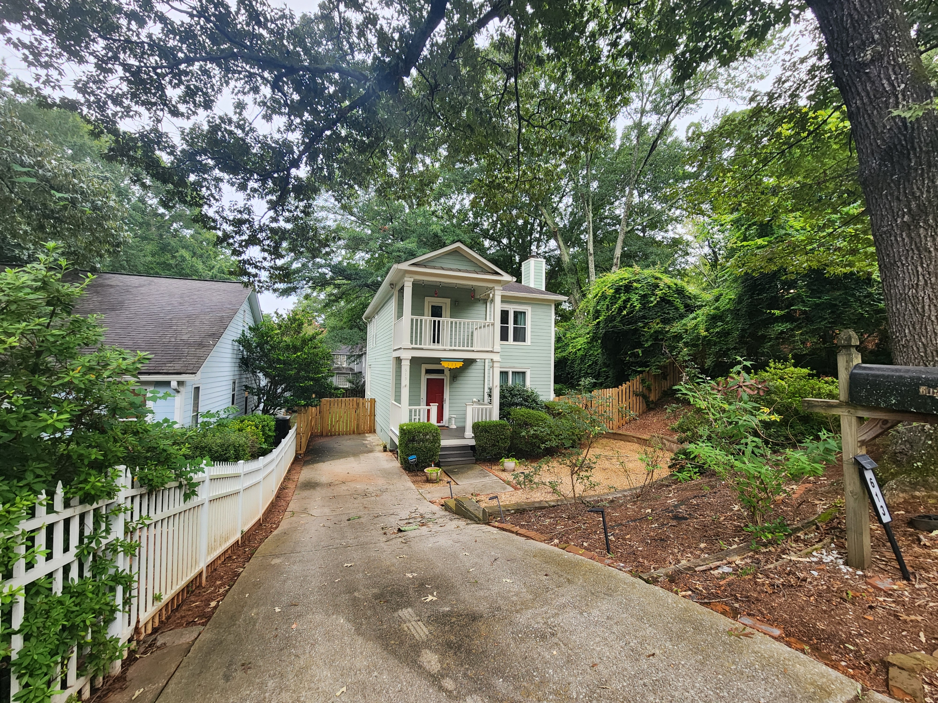 613 Home Ave SE