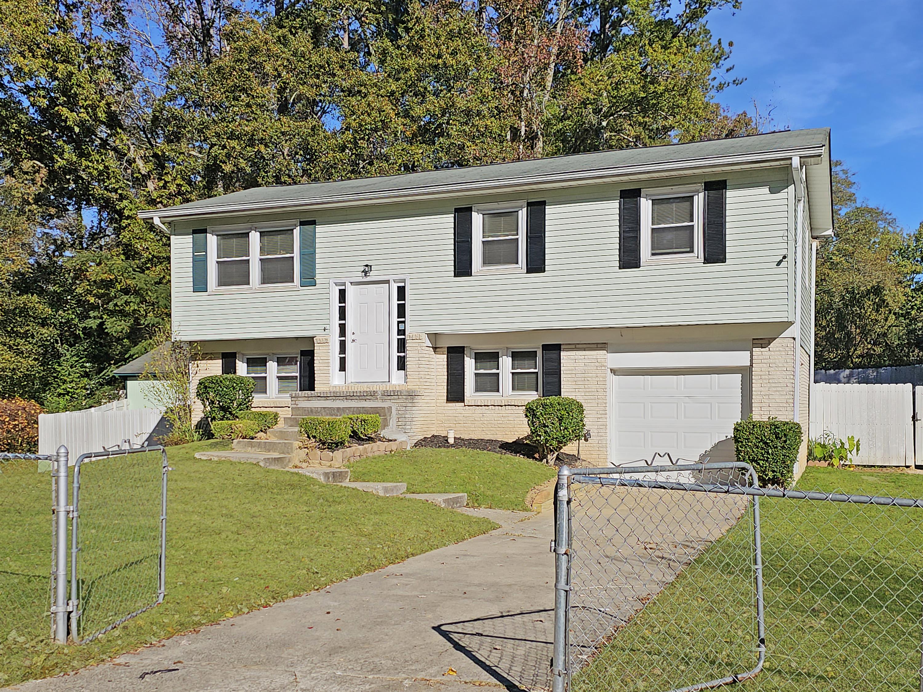 1620 Cardinal Rd