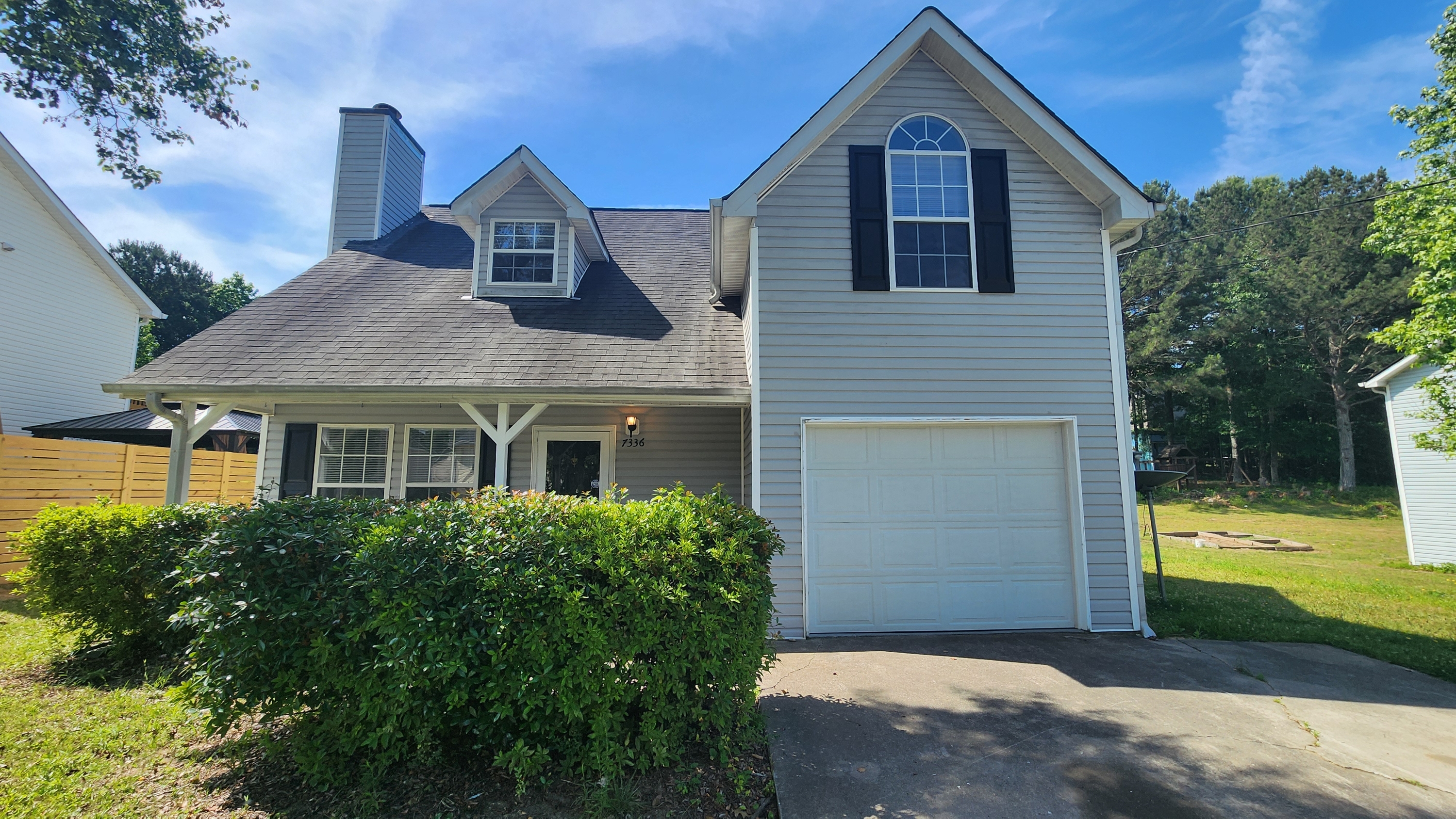 7336 Bramble Oak Drive