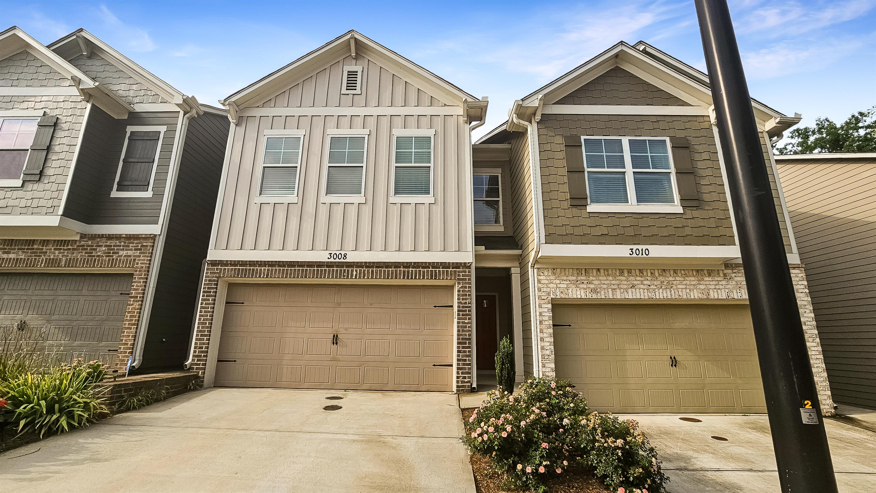 3008 Creekside Overlook Way