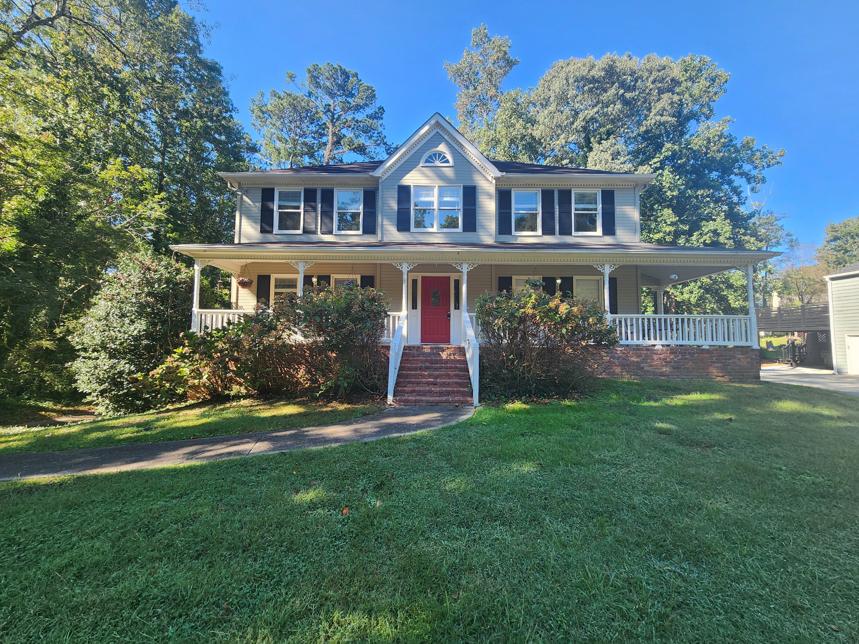 Property main image